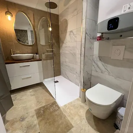 Apartment Le Merveilleux Voyage, Clim Carcassonne